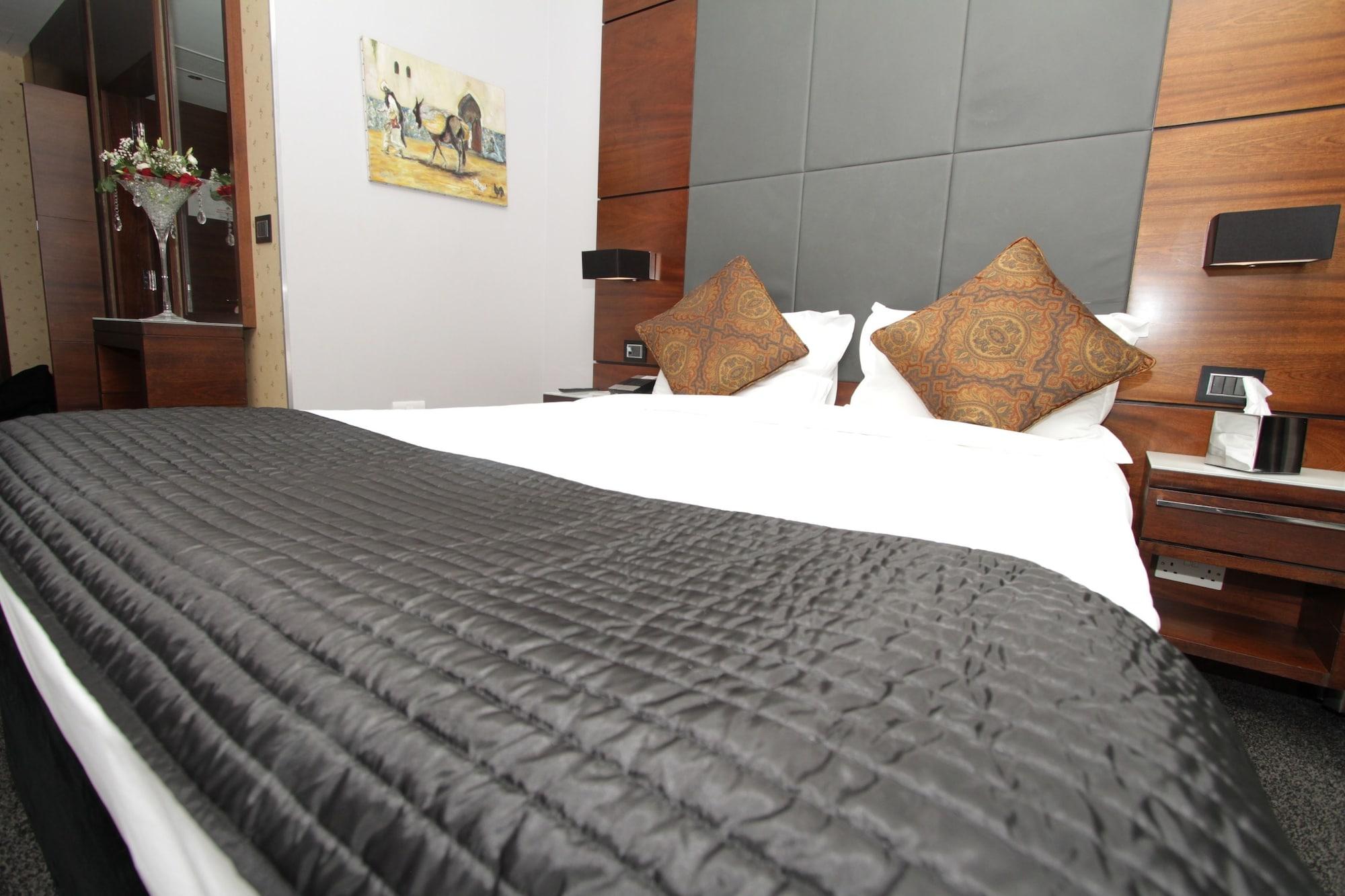 Rafayel & Hotel London